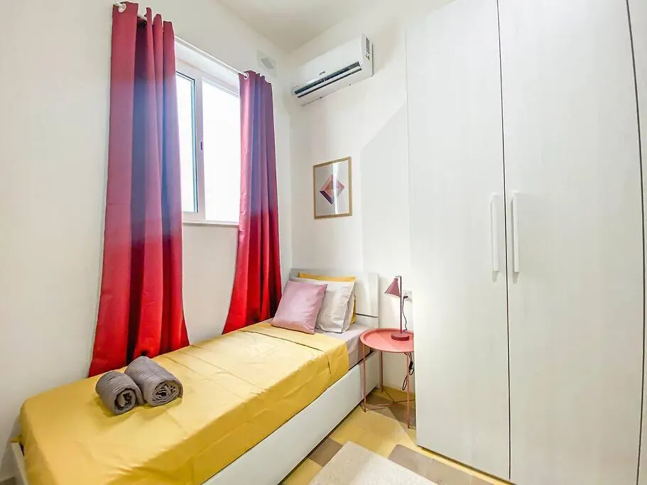 Moonstone Manor 3- Sliema Strand, Gzira Lägenhet