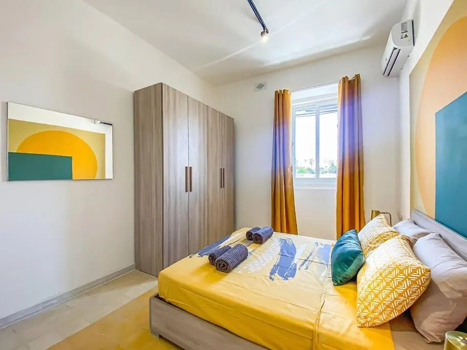 Moonstone Manor 3- Sliema Strand, Gzira Lägenhet