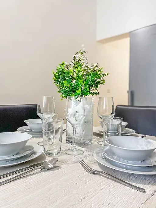 Апартаменты Moonstone Manor 3- Sliema Strand, Gzira Мальта